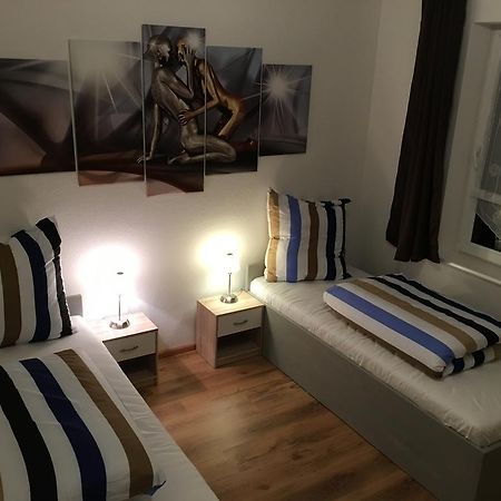 Gaestehaus Buonanotte Brémai repülőtér Szoba fotó